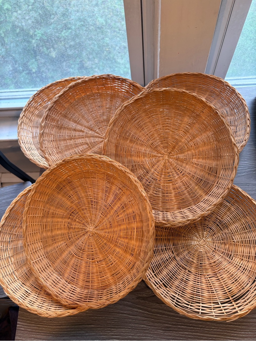Natural Woven Wicker Round Serving Plates Rattan Set of 7 Radial Sunburst